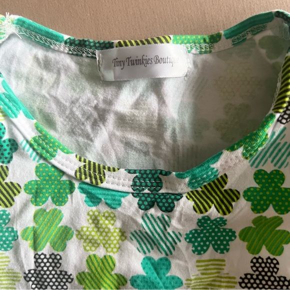 Shamrock Print Ruffle Top - Picture 2 of 4